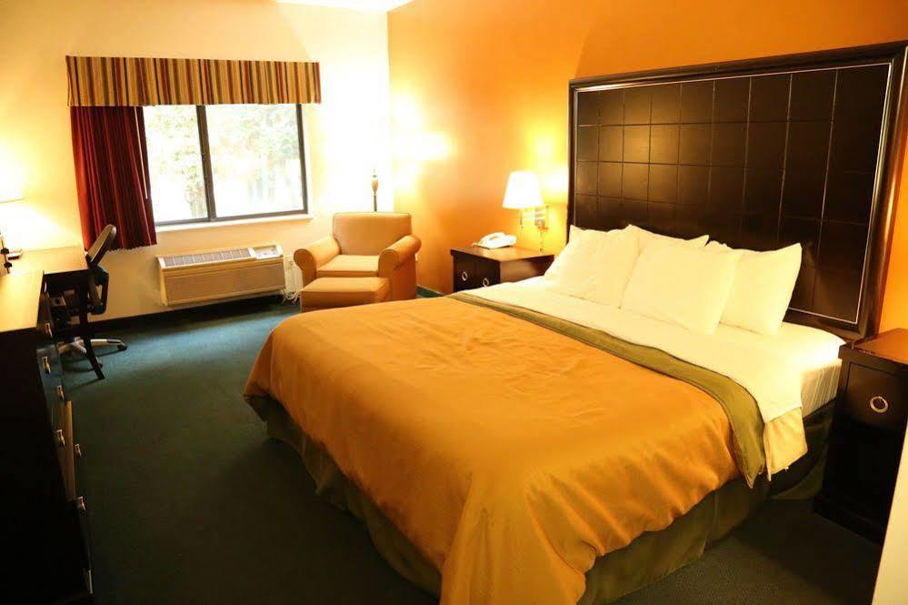 Bay Inn Тавас-Сити Экстерьер фото